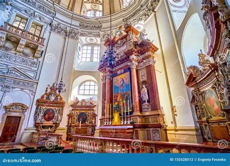  Salzburg Altarpiece -  A Symphony of Gilded Light and Divine Narratives!